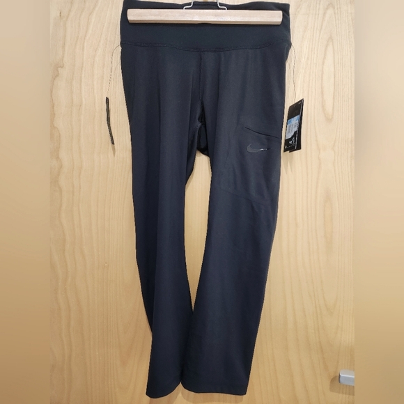 Nike Women's Power Pocket Hyper Dri-Fit Training Capris Tights Black - Medium - Picture 7 of 10